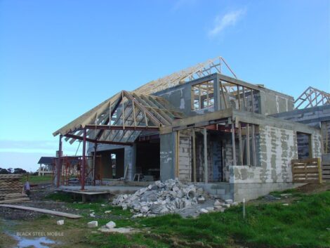 Steel portal frames, mid-span beams